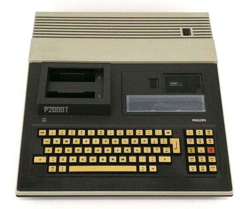 Philips P2000T computer console